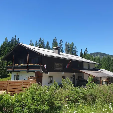 Schaefer - - Wintersports - Family - With Your Dog - Rural & Scenic