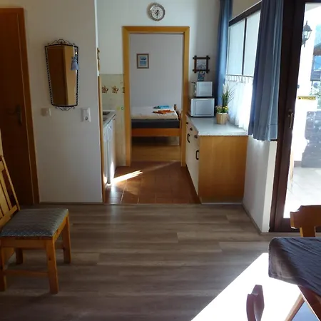 Schaefer - - Wintersports - Family - With Your Dog - Rural & Scenic *