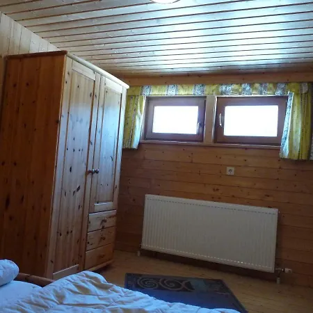 Schaefer - - Wintersports - Family - With Your Dog - Rural & Scenic