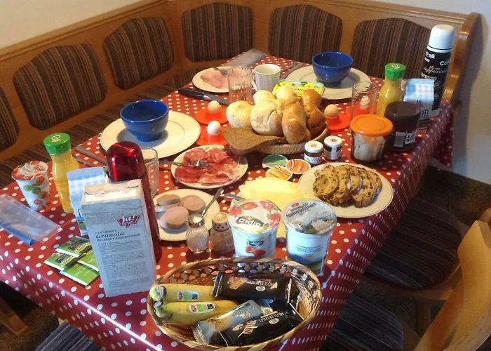 Schaefer - - Wintersports - Family - With Your Dog - Rural & Scenic *